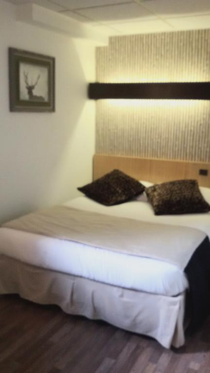 Le Merle Blanc Hotel Logis Дигуэн Экстерьер фото