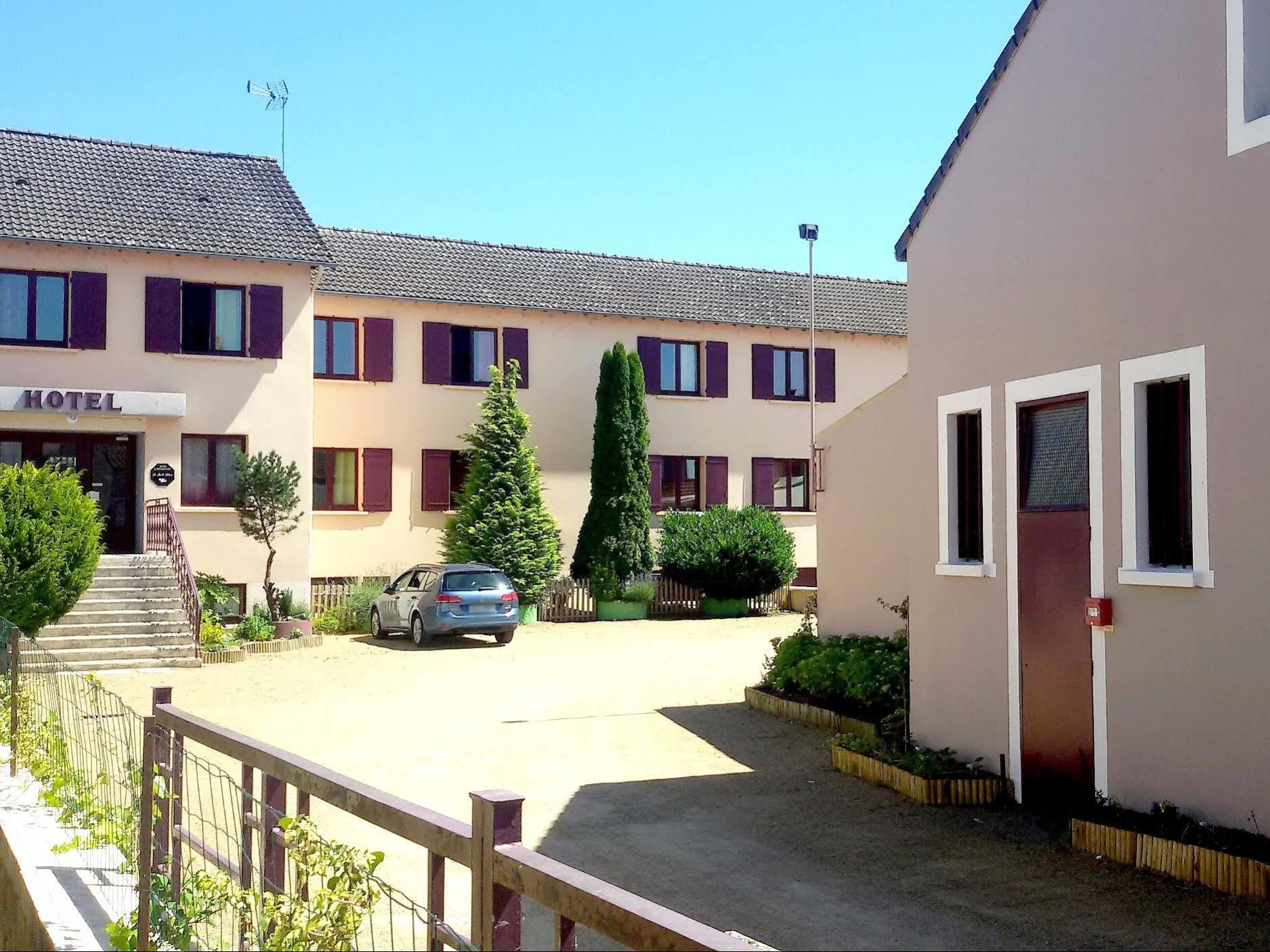 Le Merle Blanc Hotel Logis Дигуэн Экстерьер фото